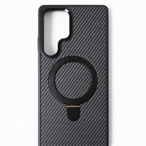funda símil fibra de carbono con anillo magsafe y soporte