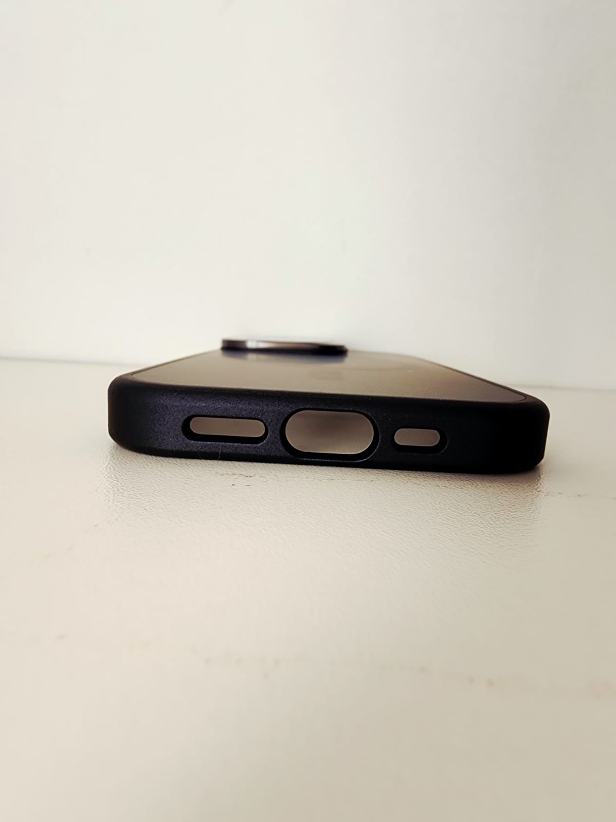 funda transparente oscura con magsafe y tapa protectora de cámara funda transparente oscura con magsafe y tapa protectora de cámara